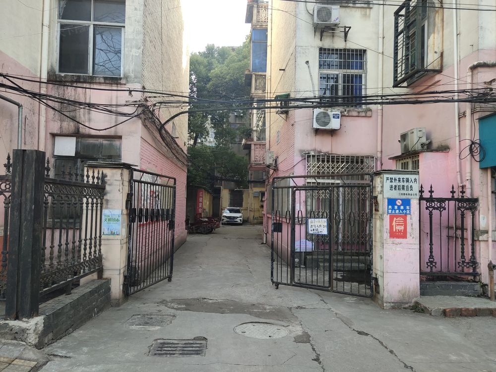 小区相关图
