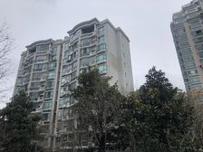 三轨地铁品质小区 南北通三房 电梯中区 精装诚售