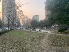 广润苑前排两房,出行方便,空关看房方便