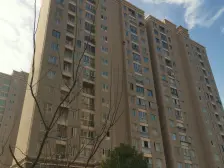 中环内,近13号线,纯毛坯,一手动迁,税费少。