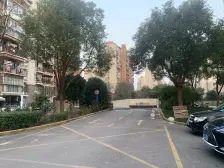 新上三房,中间位置,近南门,电梯房,价格有空间