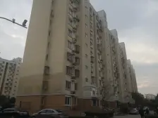 房子中间楼层,精装修保养好,在小区门口,业主诚心