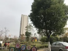 金群苑小区 中高楼层 简单装修 视野好 采光好