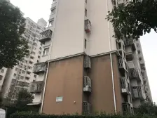 金群南新出南北两房,采光好,有产证,动迁税少,看房联系小巩。