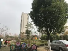 新上房源 南北户型 中间楼层采光好 近地铁