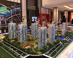 房东诚心出售!四房两卫采光充足有车位