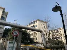 彩虹次顶楼三房,16楼采光无敌,满五年,名下没其他房子哦