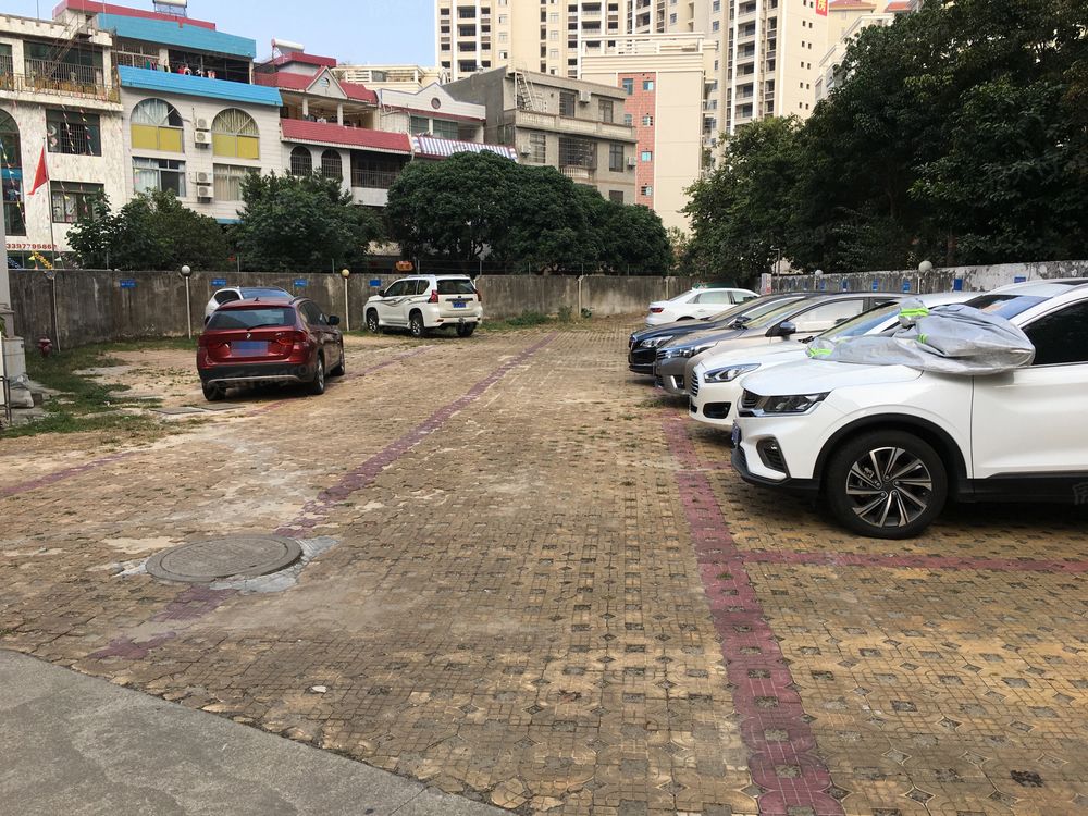 小区相关图