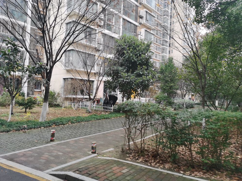 小区相关图