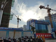 五里亭地铁口,2022次新社区,精装单身公寓,拎包入住