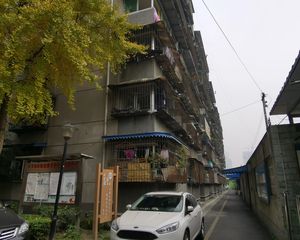 高攀路36号2室1厅东南东