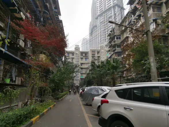 高攀路36号院实景图