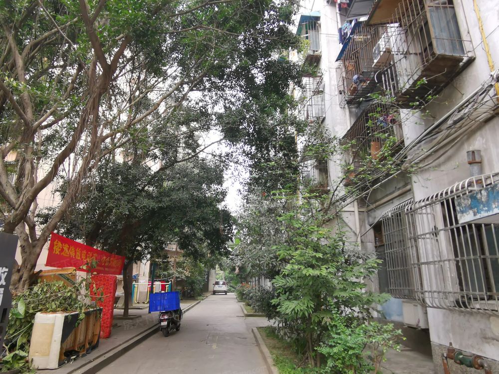 小区相关图