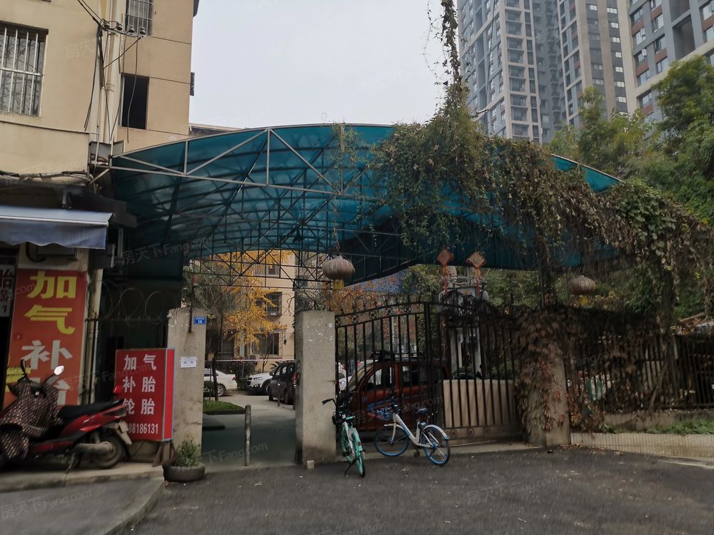 小区相关图