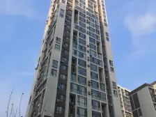 五期 小区中间位置 多层洋房 一楼 上下三层