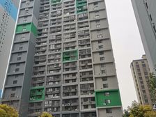 鼓楼区苹果新天地三层有大露台民用水电集中供暖