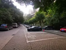 畔溪名都西大旁边小区电梯大三房