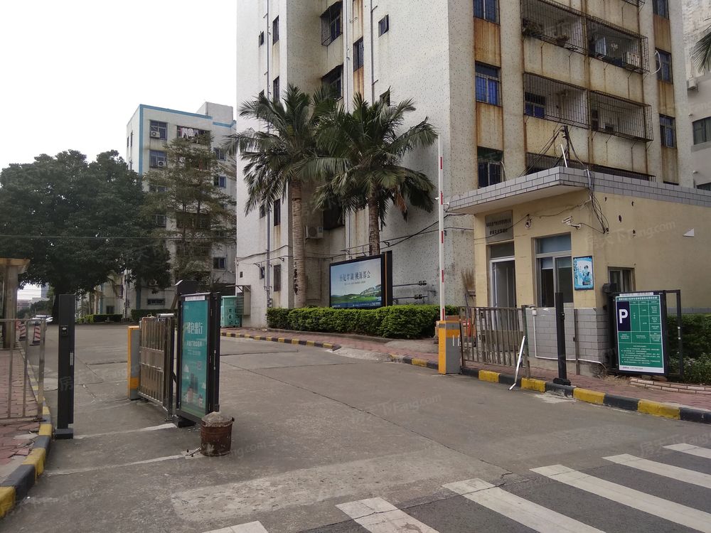 小区相关图
