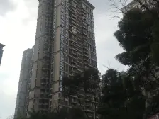 加州新牌坊 中渝山顶道国宾城四房250万