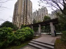 蔡家轻轨站小区三房 门口公交 环境优美 安心卖