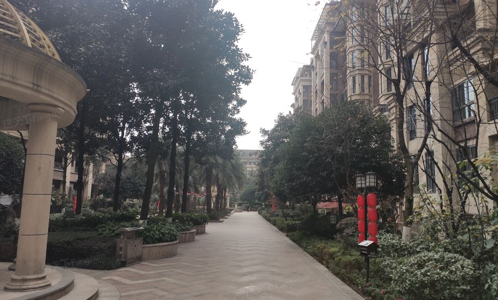 华宇上院 4室2厅2卫 清水洋房 117万限时急售,重庆渝北照母山华宇上院