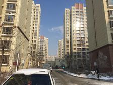 北梁新区北区电梯中间楼层中西户南向卧室