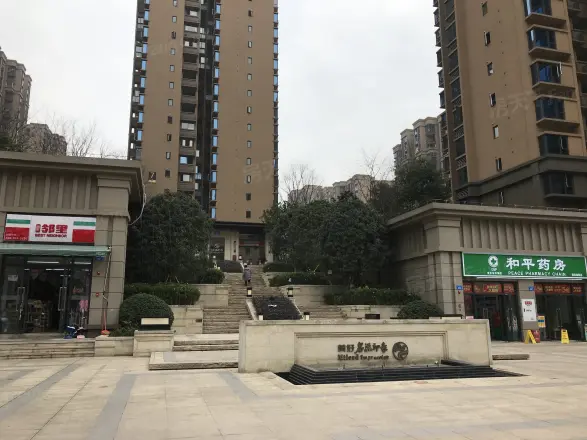 名流印象一期实景图