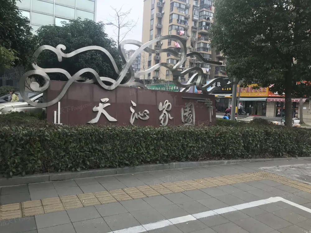 小区相关图