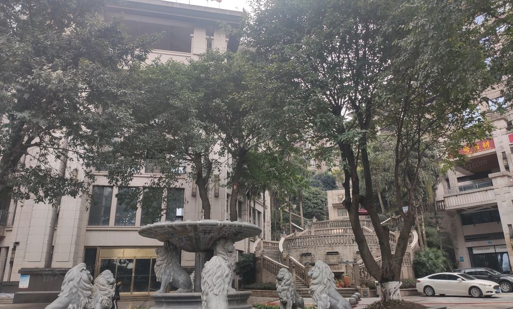 华宇上院 4室2厅2卫 清水洋房 117万限时急售,重庆渝北照母山华宇上院