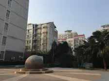 满5年 5号线地铁50米 中间楼层 双气小区 出行方便 急