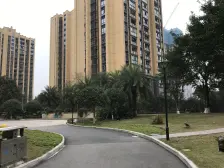 清水小三房,蔡家轻轨旁,价格实惠,户型方正