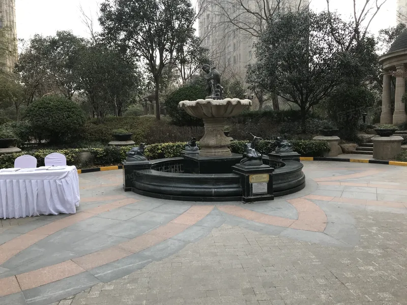 新里卢浮公馆三期实景图