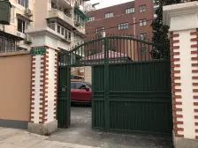 一梯两户,卫生间全明,主卧朝南,近地铁,繁华地段,精装修,采光充足,房型正气