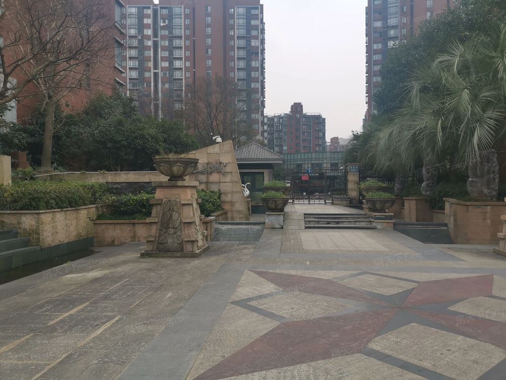 小区相关图