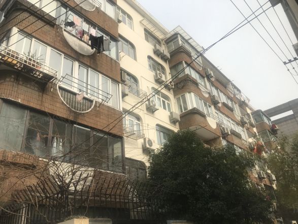 宛平路8弄小区实景图