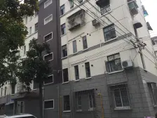 一梯四户,大开间,品质小区,小区中心位置,居家装修,诚意出售,刚需好房