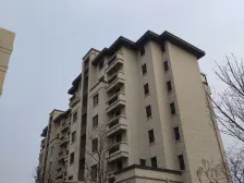 中间位置 中高楼层 采光好视野开阔 含车位