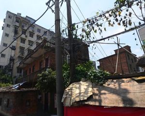 此房南北通透太阳光线无挡全明户型视野开开阔