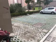 电梯房,南北通透,环境优美,靠近花园,诚意出售