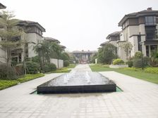 谢岗令人瞩目的纯别墅区,为您呈现一座独具魅力的景观