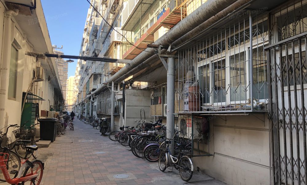 直管公产 正式两室 三片 西康路 中楼层 气象东里 便宜,天津和平新兴