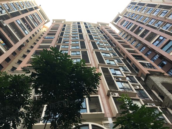 龙光海悦城邦实景图
