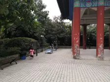 10号线大礼堂站,人和街旁,电梯三房,生活方便.