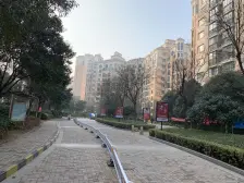 双气电梯复式 方正格局 储物空间比较大