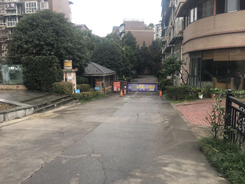 小区相关图