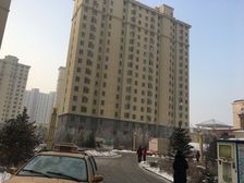 出行方便生活设施设备齐全有广场
