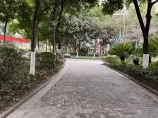 采光通风好,商圈成熟,交通便利,小区绿化环境好