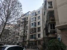 拥金壹个点嘉泰花园2室1厅9592平