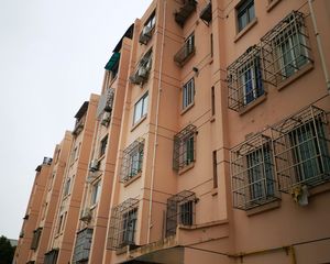 5楼带阁楼可做3房,送露台业主诚售