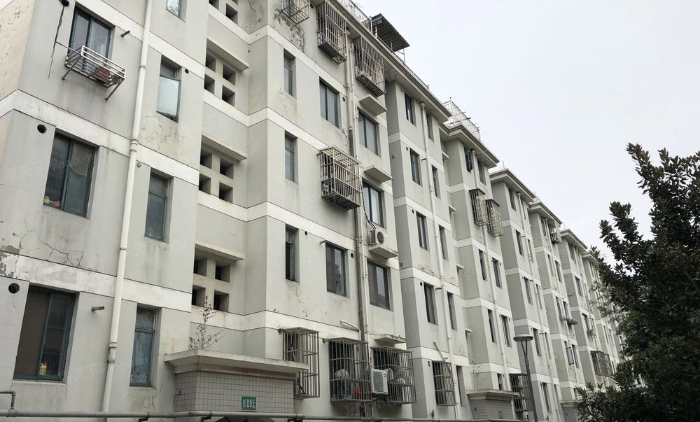 房东诚售联谊花园精装修洋房好楼层满5年有钥匙随时看房